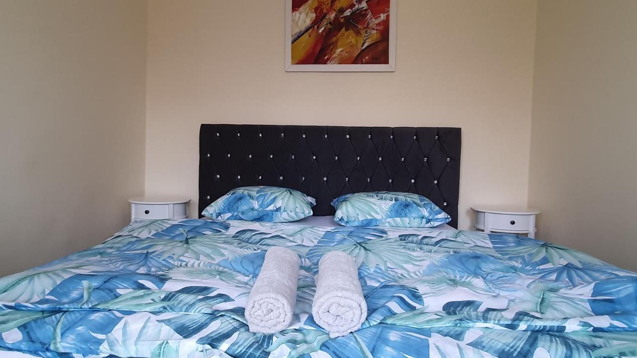 Apartament Estera Apartment ออราแด ภายนอก รูปภาพ