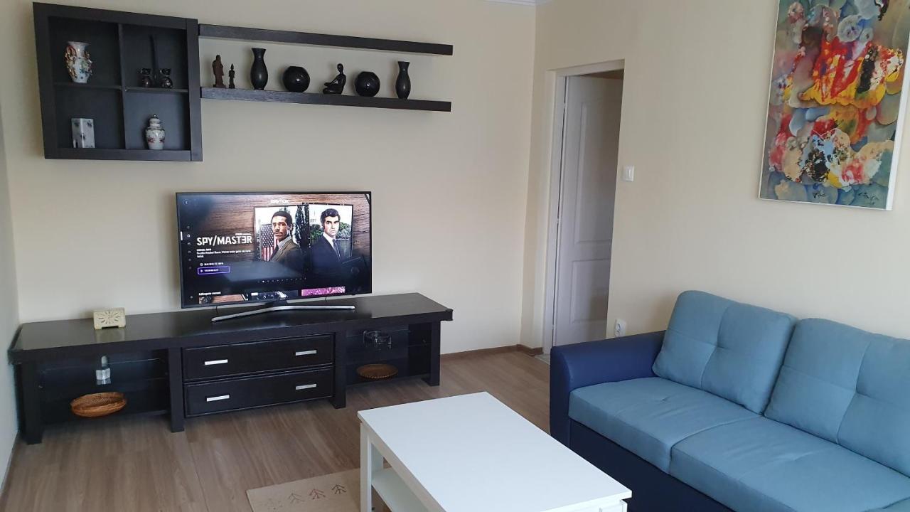 Apartament Estera Apartment ออราแด ภายนอก รูปภาพ