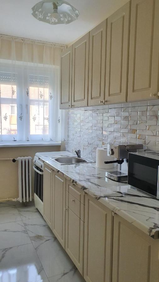 Apartament Estera Apartment ออราแด ภายนอก รูปภาพ